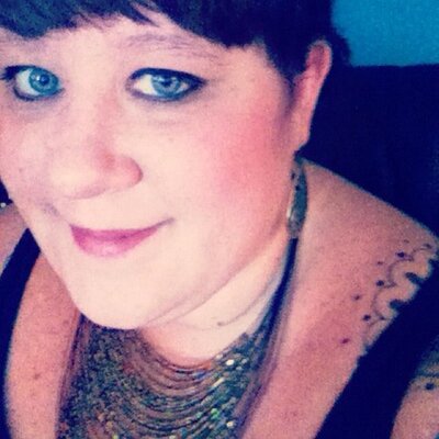 Profile Picture of Amy Heflinger (@@ahacreative) on Twitter