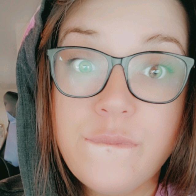 Profile Picture of Julia Phipps (@@juliaphipps) on Tiktok