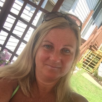 Profile Picture of Lynnette Walker (@walkerfam005) on Twitter