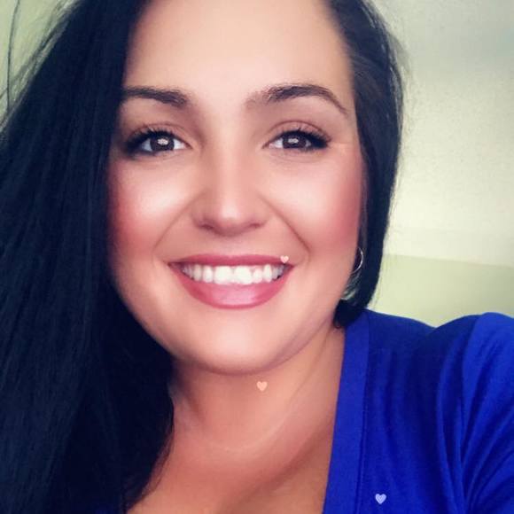 Profile Picture of Hadley Pinner (@hpinner) on Poshmark