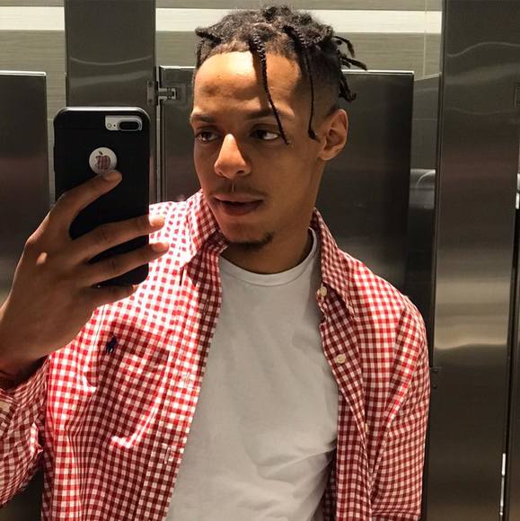 Profile Picture of Terrell Sippio (@terrell2698) on Poshmark