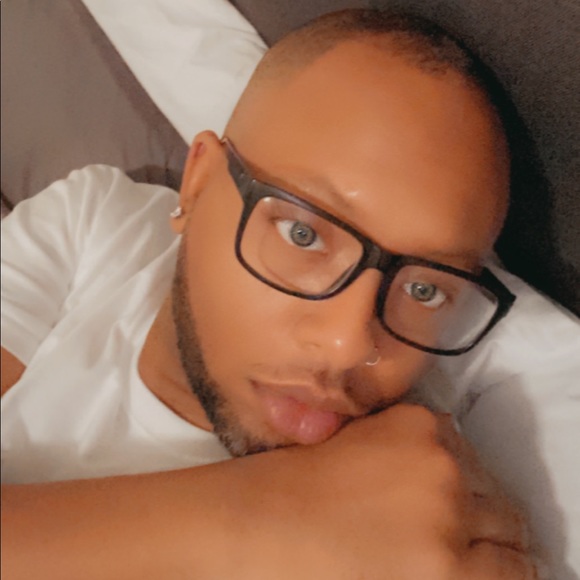 Profile Picture of Michael Weston (@spongebob89) on Poshmark