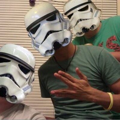 Profile Picture of Robert Keith Medrano (@screwsweets) on Twitter