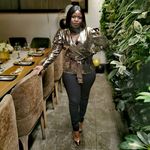 Profile Picture of Esme Molefe (@the_queenmidas) on Instagram
