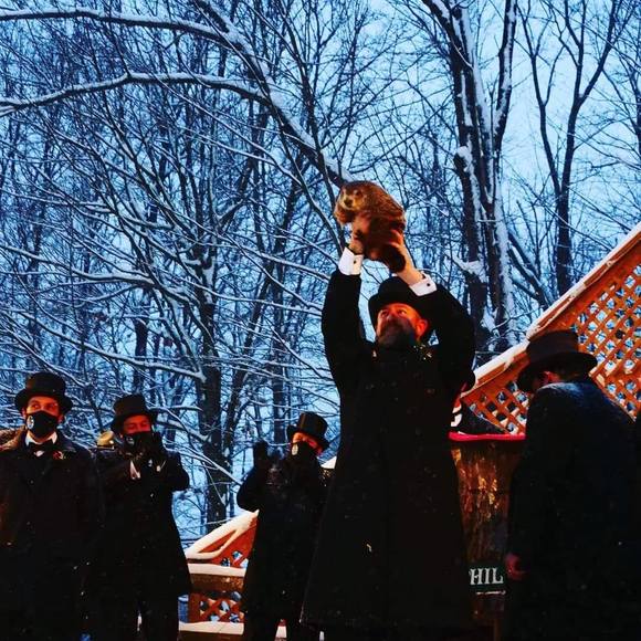 Profile Picture of Jennifer Puchowicz (@jpalm) on Poshmark