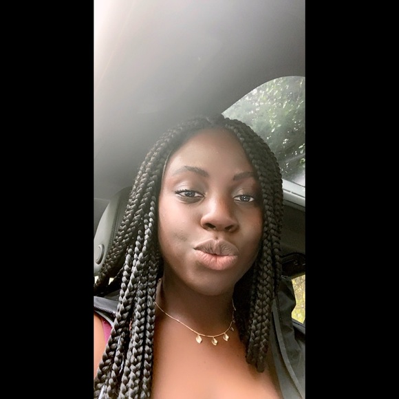 Profile Picture of Lydia Aryee (@lydiaaryee) on Poshmark