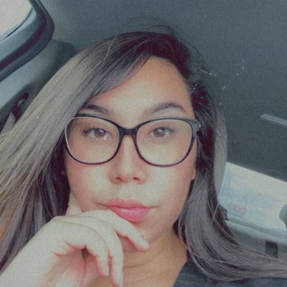 Profile Picture of Cristal Rodriguez (@cristalrodri554) on Poshmark