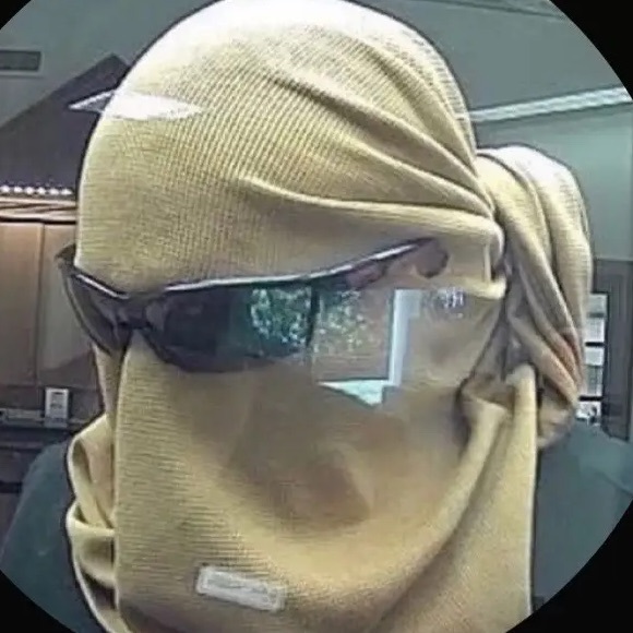 Anthony Hargrew - Poshmark Profile Picture of Anthony Hargrew (@octuff) on Poshmark