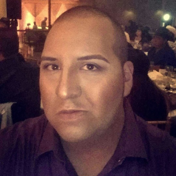Profile Picture of Aaron Gonzales (@agonzales9260) on Poshmark