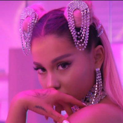 Profile Picture of Diren (@only1soprano) on Twitter