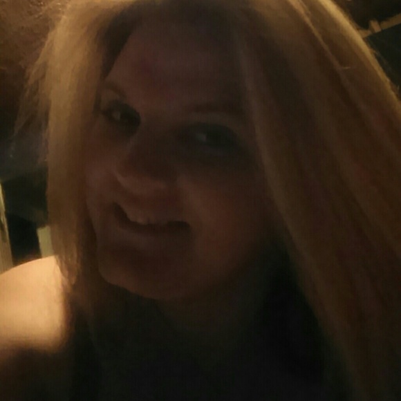Profile Picture of Tabitha Scruggs (@tabikay7195) on Poshmark