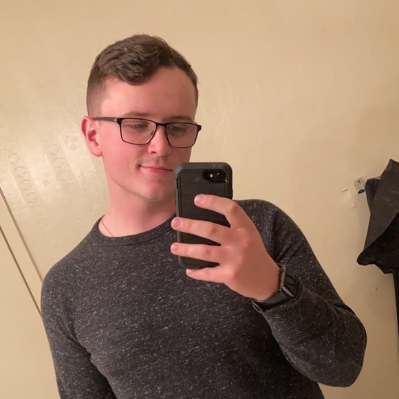 Profile Picture of Joe Swiderski (@joeswid1106) on Poshmark