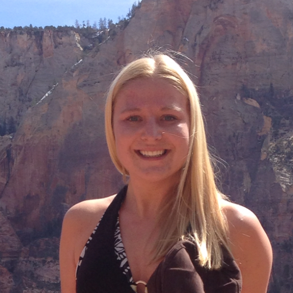 Profile Picture of Tara Scribellito (@tara8445) on Poshmark