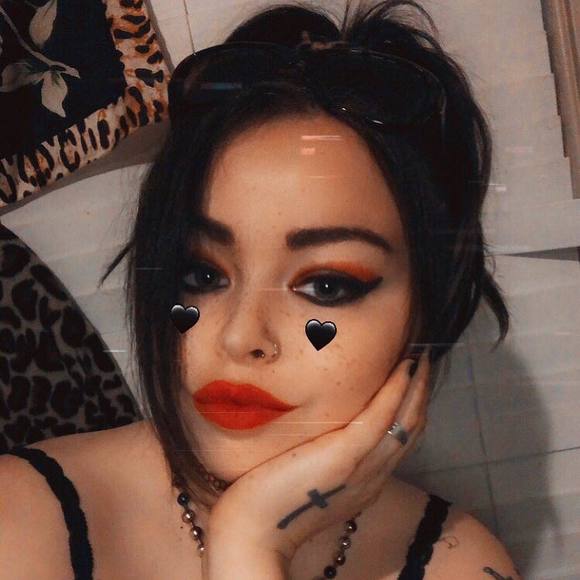 Profile Picture of Mandy Preddy (@lilpirate51) on Poshmark