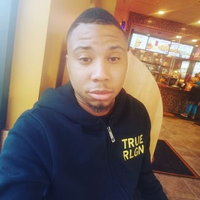 Profile Picture of Christian Holloway 5 (@Lilvhris5510) on Twitter