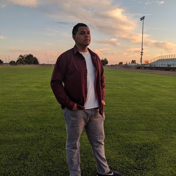 Profile Picture of Kevin Barrera (@icedragon0430) on Poshmark