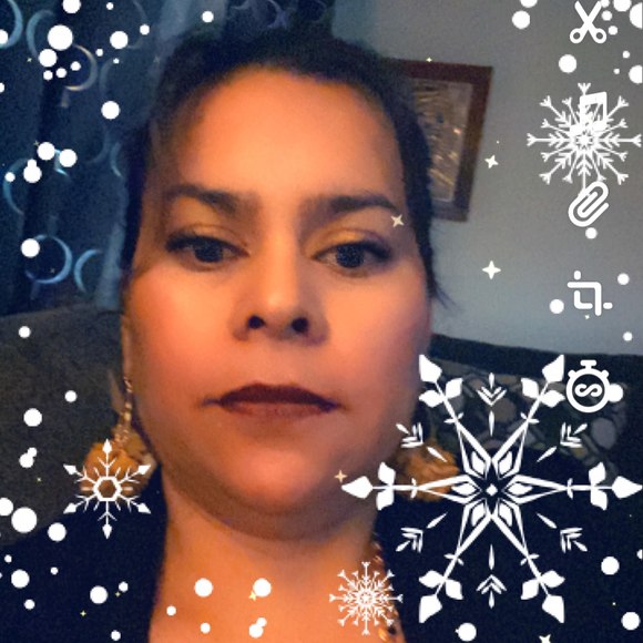 Profile Picture of Hahna Aline (@tomasachavez) on Poshmark