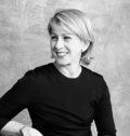 Profile Picture of Sharon Waxmanon Wikipedia