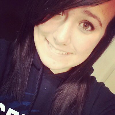 Profile Picture of Dani Eagle (@DanielleEagle) on Twitter