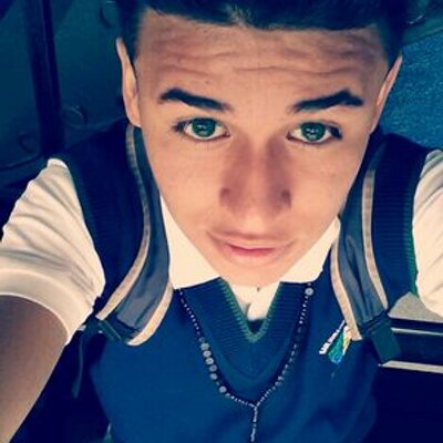 Profile Picture of Bryan De La Roca (@Rockiita7) on Twitter