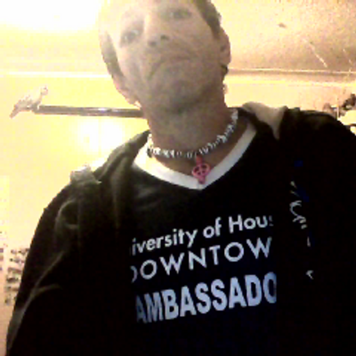 Profile Picture of EDWARD ROBLES (@EDWARDROBLES20) on Twitter