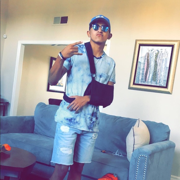 Profile Picture of Chris Ramos (@ciramos2020) on Poshmark