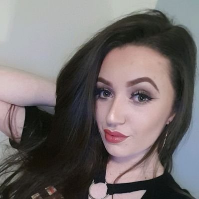 Profile Picture of Tasha Dowden-Richards (@too_smart_4_u) on Twitter