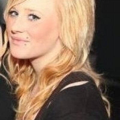 Profile Picture of Deborah Janssen (@DeborahNioneJ) on Twitter