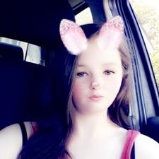 Profile Picture of Laura Mcgann (@LauraMcgann7) on Twitter