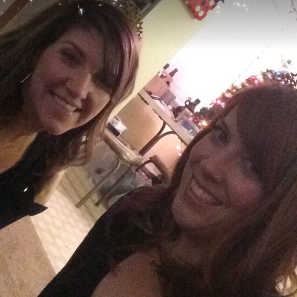 Profile Picture of Michelle Engman (@michelleengman) on Poshmark