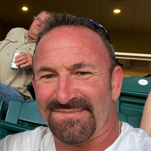 Profile Picture of Billy Stone (@stoneybill73) on Poshmark
