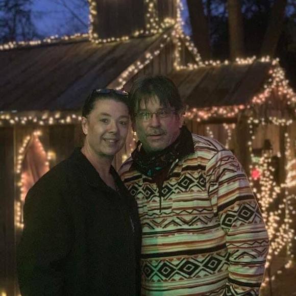 Profile Picture of Tim Roach (@timjennroach) on Poshmark