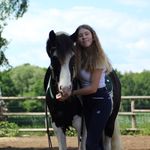 Profile Picture of Chantal & Ostermann🤍 (@myheartponys_) on Instagram