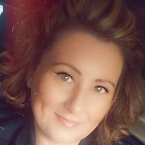 Profile Picture of Sherry Luffman (@sherryluffman74) on Poshmark