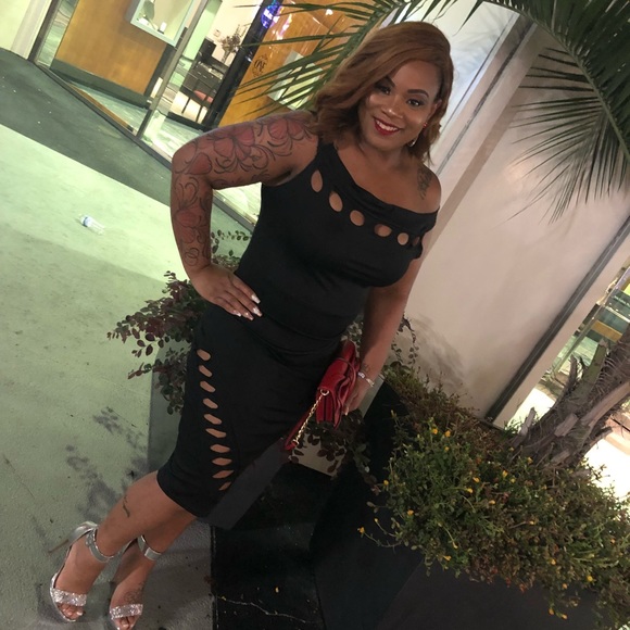 Profile Picture of Kenyetta Campbell (@faithtomakeit) on Poshmark