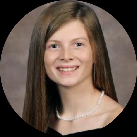 Profile Picture of Lauren Medaugh (@laurenmedaugh) on Poshmark