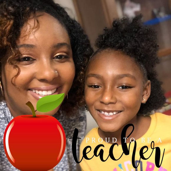 Profile Picture of Louise Watson (@mrzwatson10) on Poshmark