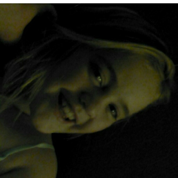 Profile Picture of Leighanna Kissner (@swifty2005) on Poshmark