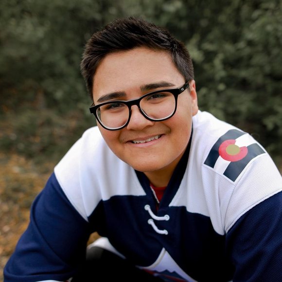 Profile Picture of Aaron Romero (@aaronromero2000) on Poshmark