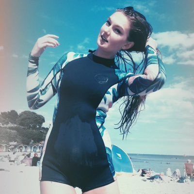 Profile Picture of Charlotte Sharples (@charbae212) on Twitter