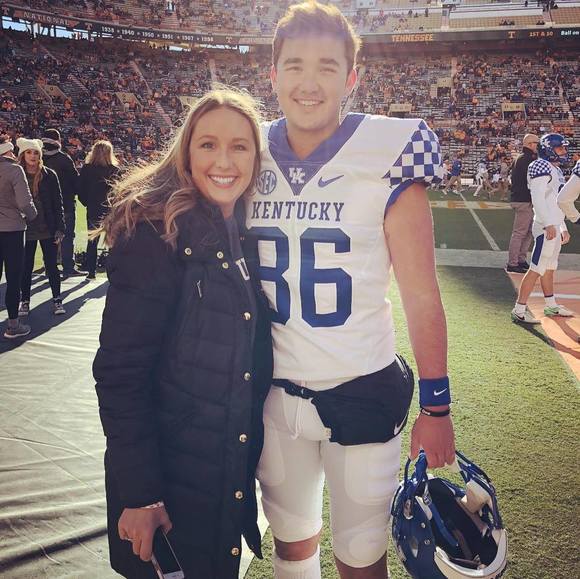 Profile Picture of Angie Mckinniss (@amckinniss) on Poshmark