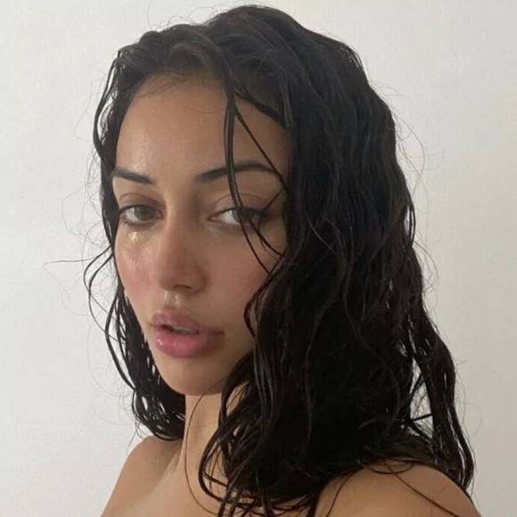 Profile Picture of Bowen Leacock (@gavinwrbp920) on Poshmark