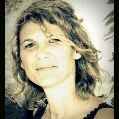 Profile Picture of Caroline Bernard (@CaroBMarketing) on Twitter