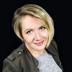 Profile Picture of Fine Art Photographer (@alexamoonart) on Instagram