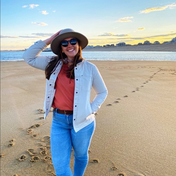 Profile Picture of Aidan Scanlon (@aidangracescan) on Poshmark