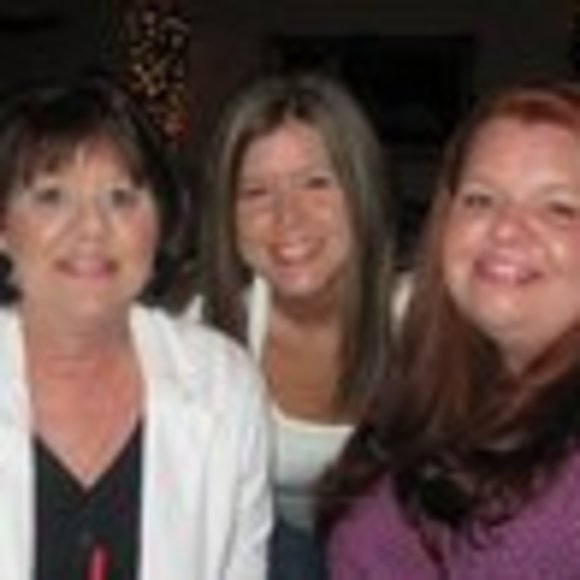 Profile Picture of Kay Bergland (@kberg55) on Poshmark