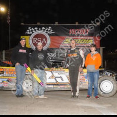 Profile Picture of Wade Hardy (@WadeHardy90) on Twitter