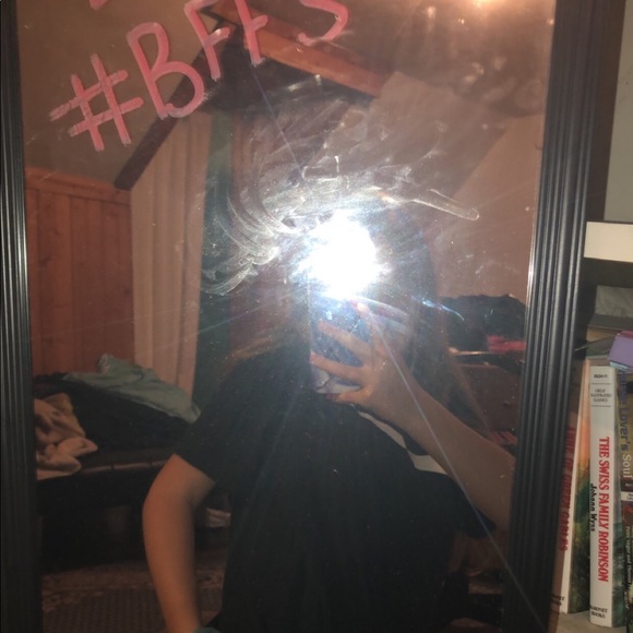 Profile Picture of Emily Dake (@edake) on Poshmark