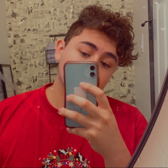 Profile Picture of Cesar Alcantar (@heavydirtysoulz) on Poshmark
