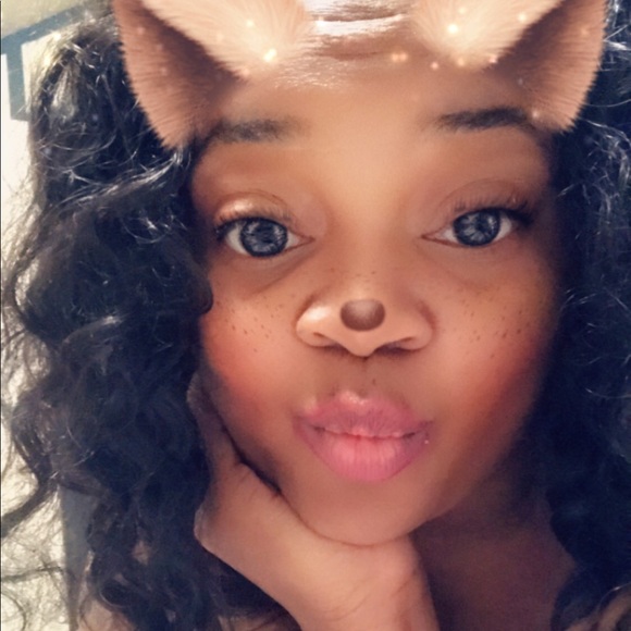Profile Picture of Shenethia Lotharp (@miss_bonequisha) on Poshmark